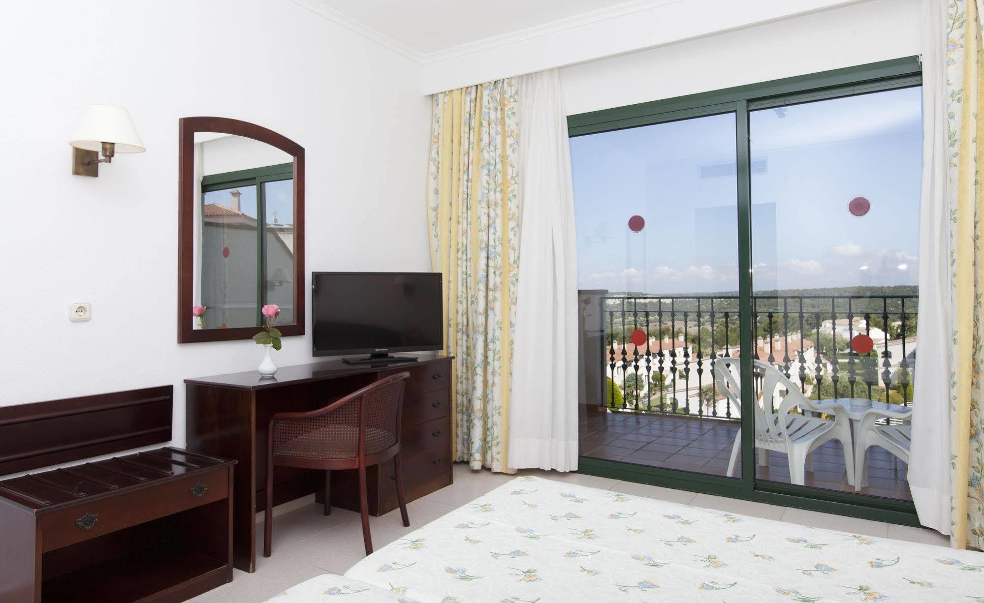 Son Bou Apartments エクステリア 写真